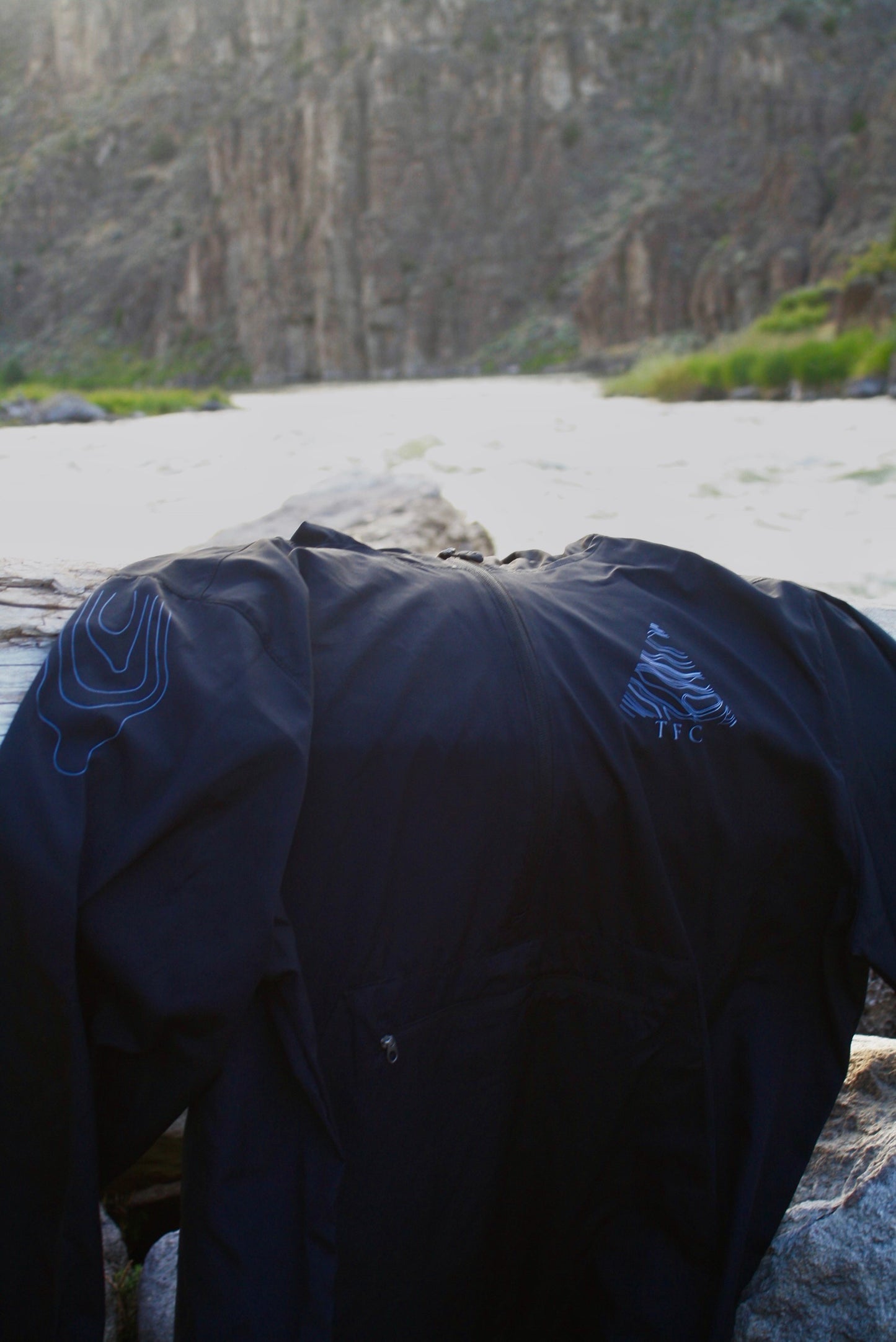 Rise Windbreaker